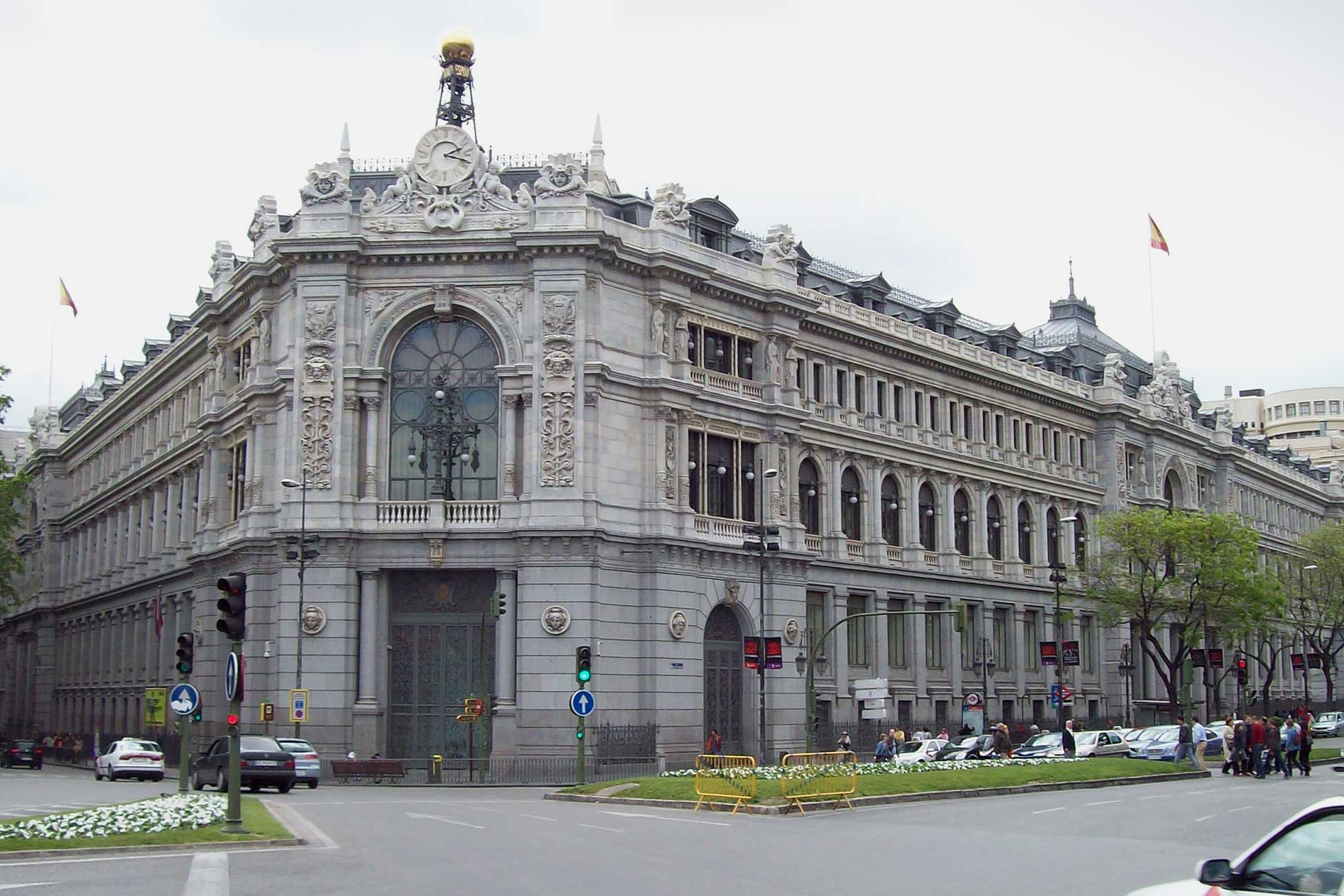Open a bank account in MADRID